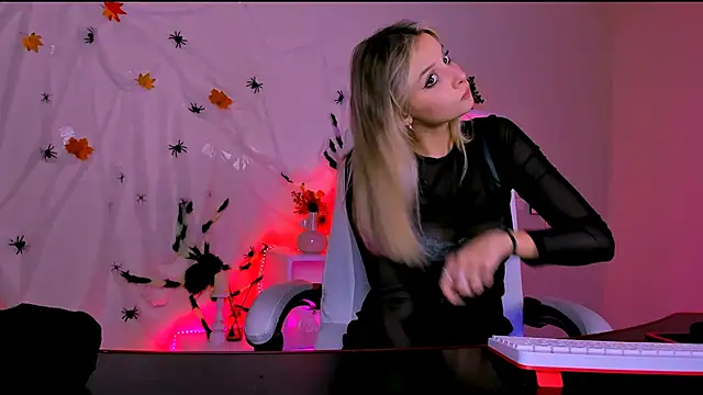 Snapshot of melissa_richardson chatting on 5, 11, 2025 melissa richardson online show from 5, 11, 2025