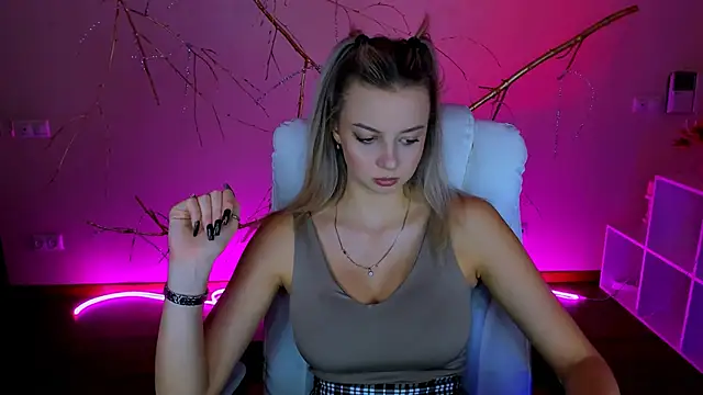 Snapshot of melissa_richardson chatting on 22, 11, 2025 melissa richardson online show from 22, 11, 2025