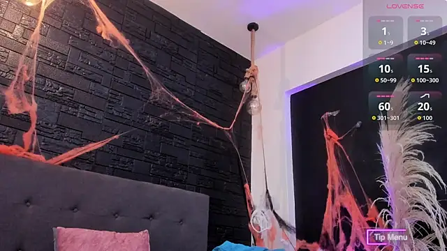 Snapshot of Maite_Smith_ chatting on 30, 10, 2025 Maite Smith online show from 30, 10, 2025