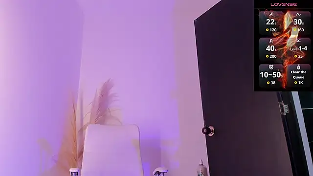 Snapshot of Maite_Smith_ chatting on 5, 11, 2025 Maite Smith online show from 5, 11, 2025