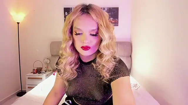 Snapshot of ScarletThompsonx chatting on 4, 10, 2025 ScarletThompsonx online show from 4, 10, 2025