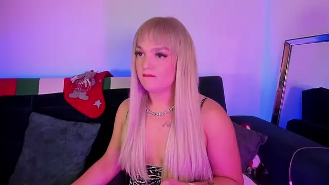 Snapshot of ScarletThompsonx chatting on 16, 12, 2025 ScarletThompsonx online show from 16, 12, 2025