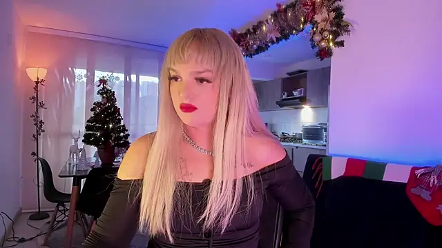 Snapshot of ScarletThompsonx chatting on 17, 12, 2025 ScarletThompsonx online show from 17, 12, 2025