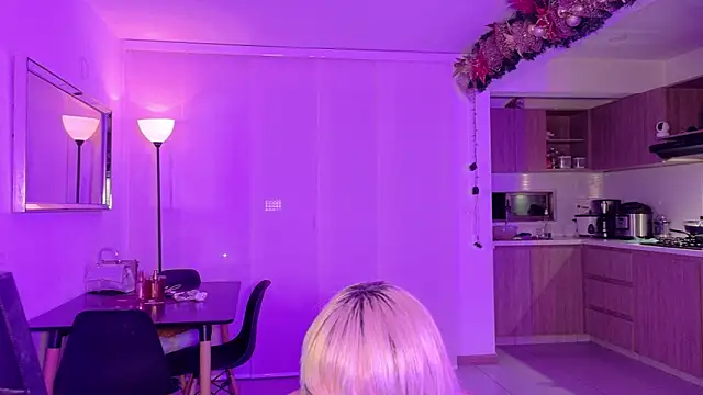 Snapshot of ScarletThompsonx chatting on 14, 2, 2026 ScarletThompsonx online show from 14, 2, 2026