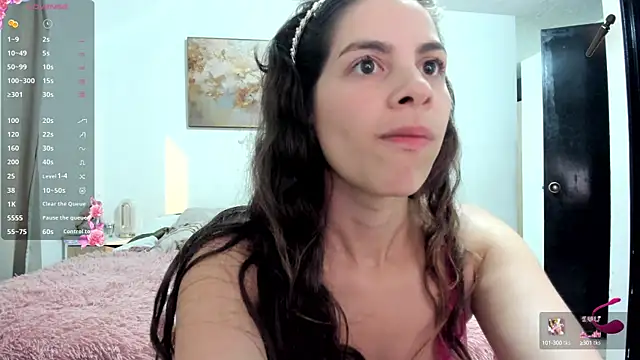 Snapshot of jessyegoldenn chatting on 12, 3, 2025 jessyegoldenn online show from 12, 3, 2025