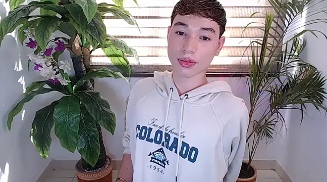 Snapshot of cod_dolll chatting on 27, 2, 2025 cod dolll online show from 27, 2, 2025