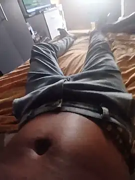 Snapshot of TheBlackT chatting on 10, 6, 2026 TheBlackT online show from 10, 6, 2026