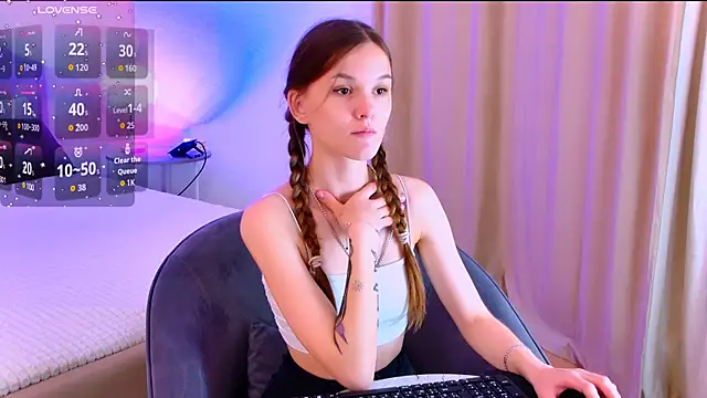 Snapshot of Amber_Rogers chatting on 11, 10, 2025 Amber Rogers online show from 11, 10, 2025