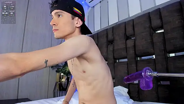 ValentinoMoreti online show from 26, 9, 2025