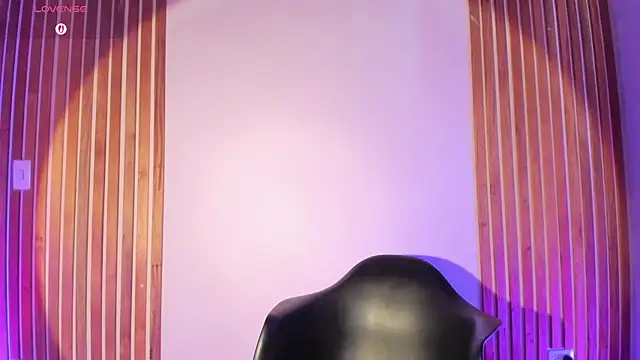 sweetviolet   online show from 31, 5, 2026