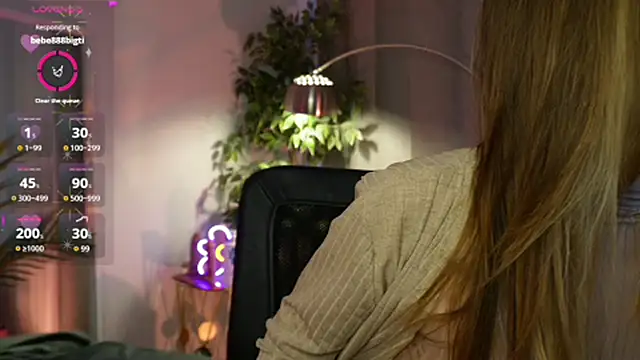 Snapshot of luna_joy_ chatting on 5, 10, 2025 luna joy online show from 5, 10, 2025