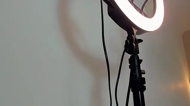 CHANELL 11INCHES online show from 26, 2, 2025