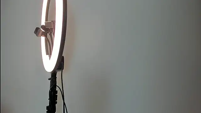 CHANELL 11INCHES online show from 18, 3, 2025