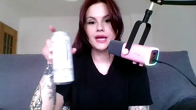 Della Ideal online show from 2, 3, 2025