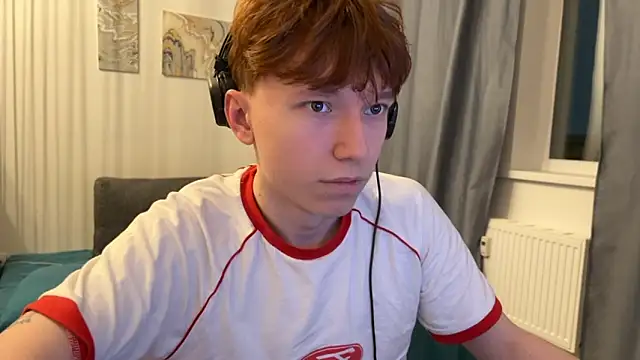 Snapshot of tommy_colson chatting on 27, 11, 2025 tommy colson online show from 27, 11, 2025