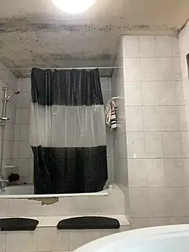 Snapshot of rogerdik76 chatting on 9, 2, 2026 rogerdik76 online show from 9, 2, 2026