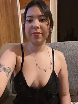 KiaraCut online show from 7, 4, 2026