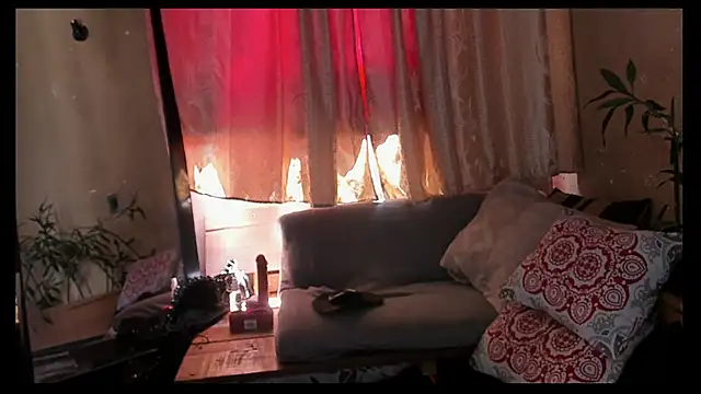 Snapshot of SoleiAndKairo chatting on 29, 4, 2026 SoleiAndKairo online show from 29, 4, 2026