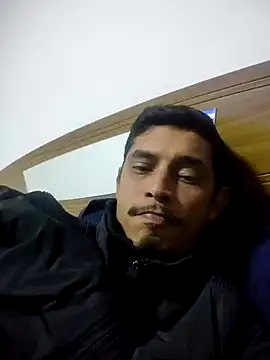 Snapshot of deivit61 chatting on 19, 6, 2026 deivit61 online show from 19, 6, 2026