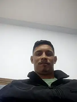 Snapshot of deivit61 chatting on 2, 7, 2026 deivit61 online show from 2, 7, 2026