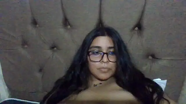 Snapshot of virginbrunette99 chatting on 20, 3, 2025 virginbrunette99 online show from 20, 3, 2025