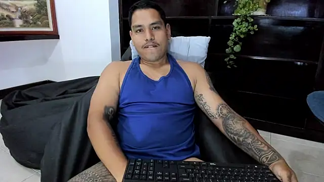 Snapshot of maxflurry_ chatting on 21, 3, 2025 maxflurry online show from 21, 3, 2025