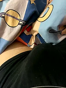 Snapshot of zou_9997 chatting on 1, 12, 2025 zou 9997 online show from 1, 12, 2025