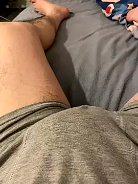 Snapshot of zou_9997 chatting on 16, 12, 2025 zou 9997 online show from 16, 12, 2025