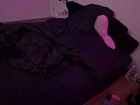 ChrryFoxx online show from 9, 9, 2025