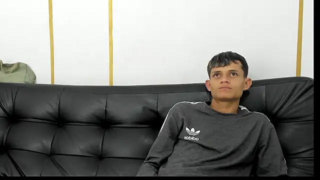 Snapshot of Sex_Fantasy_AE chatting on 3, 3, 2025 Sex Fantasy AE online show from 3, 3, 2025