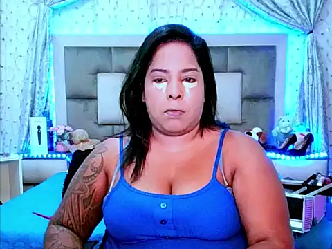 Snapshot of indiantopaz694u chatting on 9, 9, 2025 indiantopaz694u online show from 9, 9, 2025