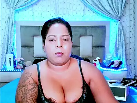 Snapshot of indiantopaz694u chatting on 11, 9, 2025 indiantopaz694u online show from 11, 9, 2025