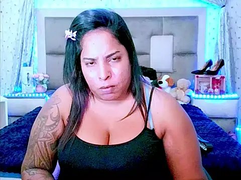 Snapshot of indiantopaz694u chatting on 16, 9, 2025 indiantopaz694u online show from 16, 9, 2025