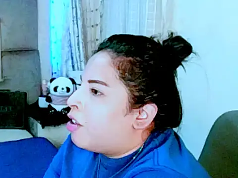 Snapshot of indiantopaz694u chatting on 18, 11, 2025 indiantopaz694u online show from 18, 11, 2025