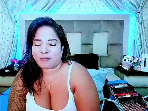 Snapshot of indiantopaz694u chatting on 26, 11, 2025 indiantopaz694u online show from 26, 11, 2025