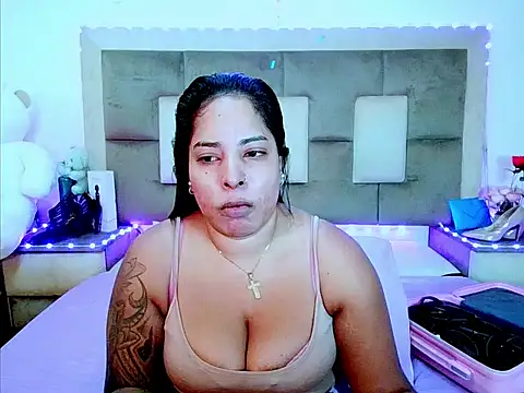 Snapshot of indiantopaz694u chatting on 11, 7, 2026 indiantopaz694u online show from 11, 7, 2026