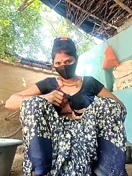 Snapshot of Chhavi_Chadha chatting on 3, 11, 2025 Chhavi Chadha online show from 3, 11, 2025