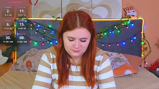 Snapshot of Eva_Starlight chatting on 23, 12, 2025 Eva Starlight online show from 23, 12, 2025