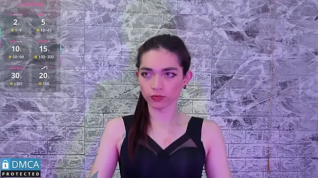 Snapshot of MaeveKuro chatting on 3, 10, 2025 MaeveKuro online show from 3, 10, 2025