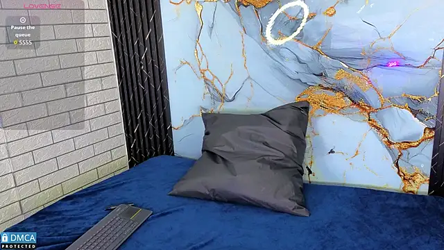 Snapshot of MaeveKuro chatting on 28, 11, 2025 MaeveKuro online show from 28, 11, 2025