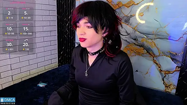 Snapshot of MaeveKuro chatting on 3, 12, 2025 MaeveKuro online show from 3, 12, 2025