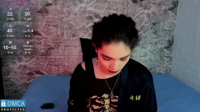 Snapshot of MaeveKuro chatting on 15, 12, 2025 MaeveKuro online show from 15, 12, 2025