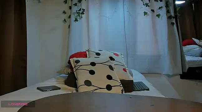 Snapshot of SamanthaLara chatting on 17, 3, 2025 SamanthaLara online show from 17, 3, 2025