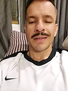 Snapshot of juniortche1313 chatting on 2, 12, 2025 juniortche1313 online show from 2, 12, 2025