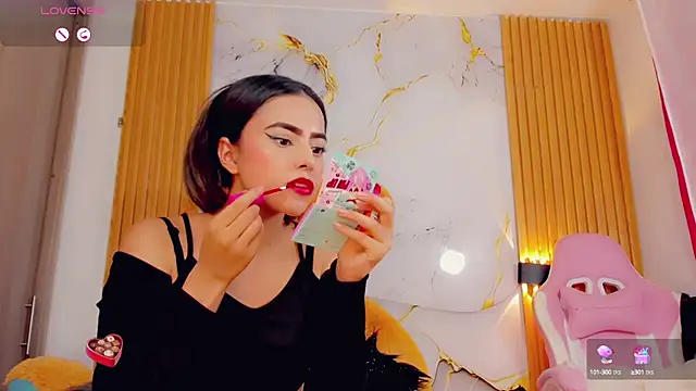 Snapshot of ValeriCardenas chatting on 10, 9, 2025 ValeriCardenas online show from 10, 9, 2025