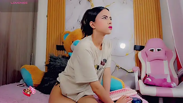 Snapshot of ValeriCardenas chatting on 11, 9, 2025 ValeriCardenas online show from 11, 9, 2025