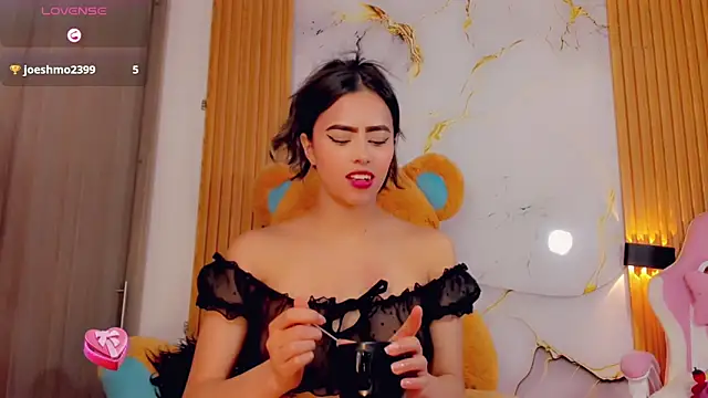 Snapshot of ValeriCardenas chatting on 12, 9, 2025 ValeriCardenas online show from 12, 9, 2025