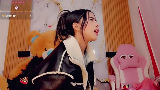 Snapshot of ValeriCardenas chatting on 24, 9, 2025 ValeriCardenas online show from 24, 9, 2025