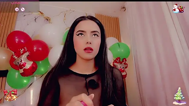 Snapshot of ValeriCardenas chatting on 18, 12, 2025 ValeriCardenas online show from 18, 12, 2025