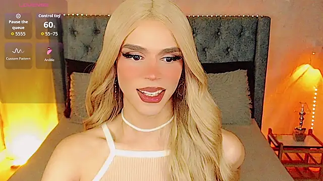 Snapshot of Dalila_moan chatting on 15, 9, 2025 Dalila moan online show from 15, 9, 2025